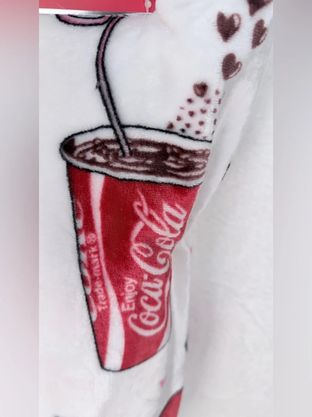 Coca Cola Velvet Soft Throw Blanket 60 x 70 Plush Coke Bottle Heart Pattern NWT